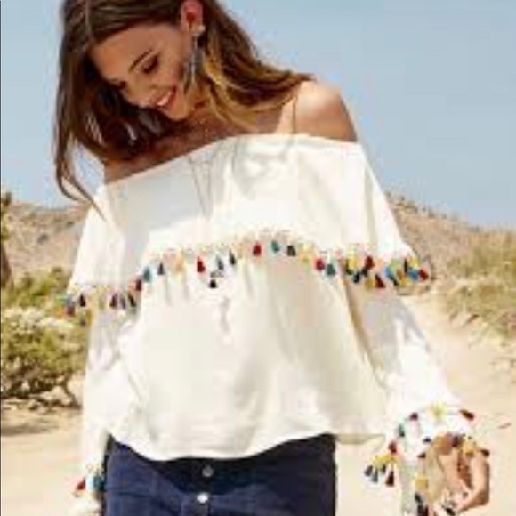 Off the shoulder tassel top Altar’d State - Picture 2 of 2